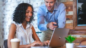 How Modern Businesses Gain a Competitive Edge with CMMS Technology